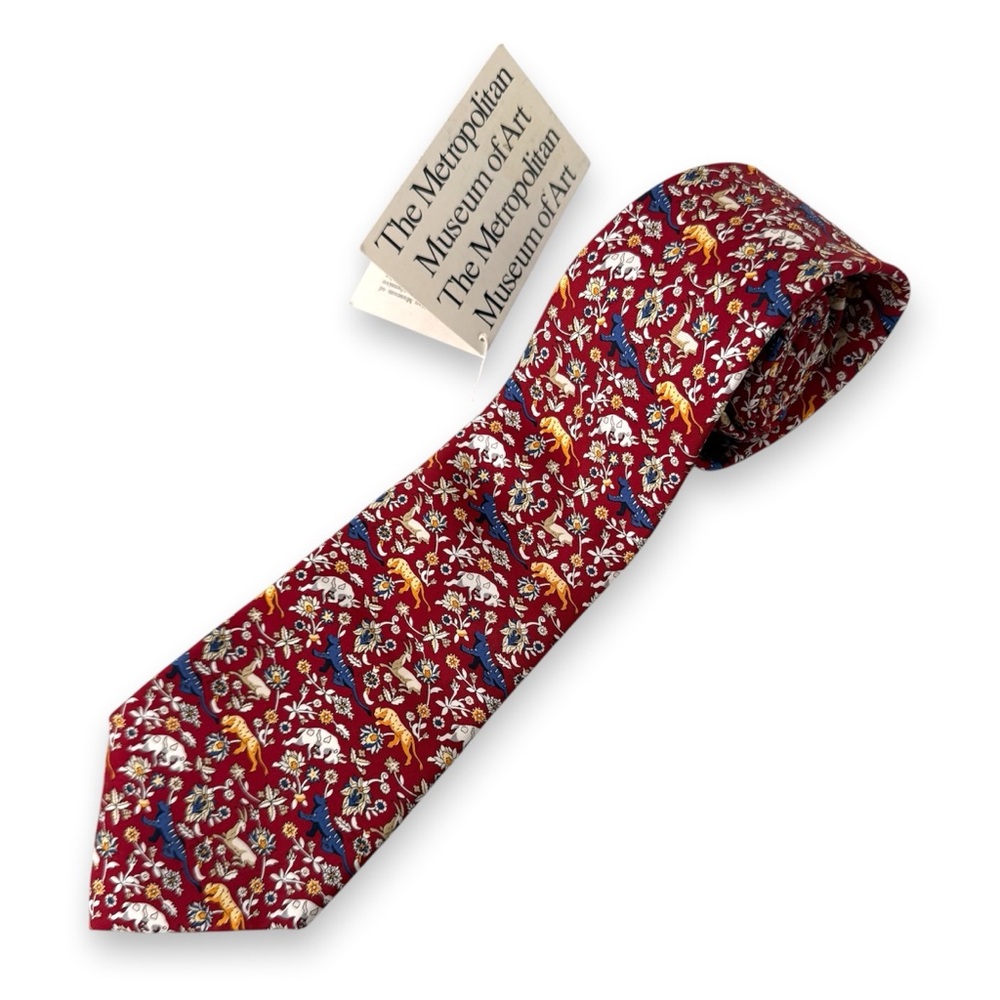NWT Metropolitan Museum of Art Red Floral & Animal Pattern 100% Silk Tie